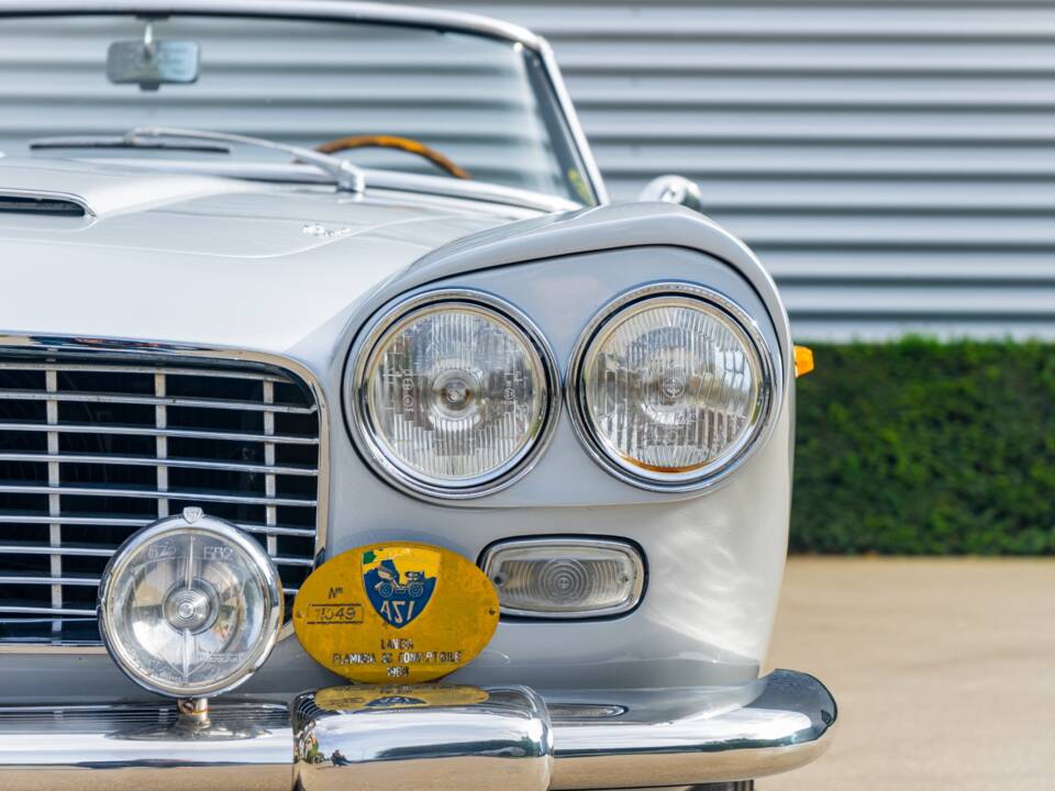 Image 10/31 de Lancia Flaminia GT 3C 2.5 Convertible (1963)