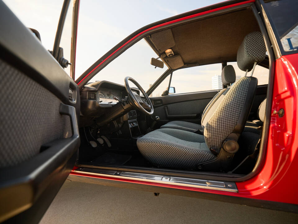 Bild 21/22 von Lancia Beta Coupe 2000 VX (1983)