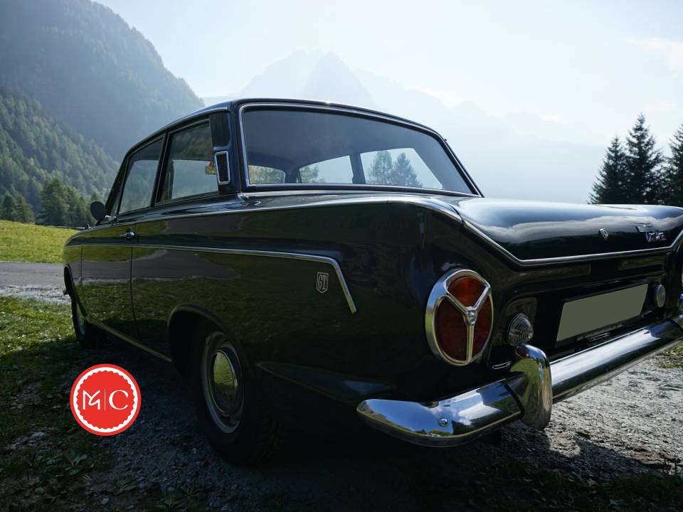 Immagine 6/55 di Ford Cortina GT (1966)