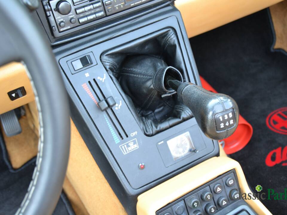 Image 47/50 of Alfa Romeo 2.0 Spider (1990)