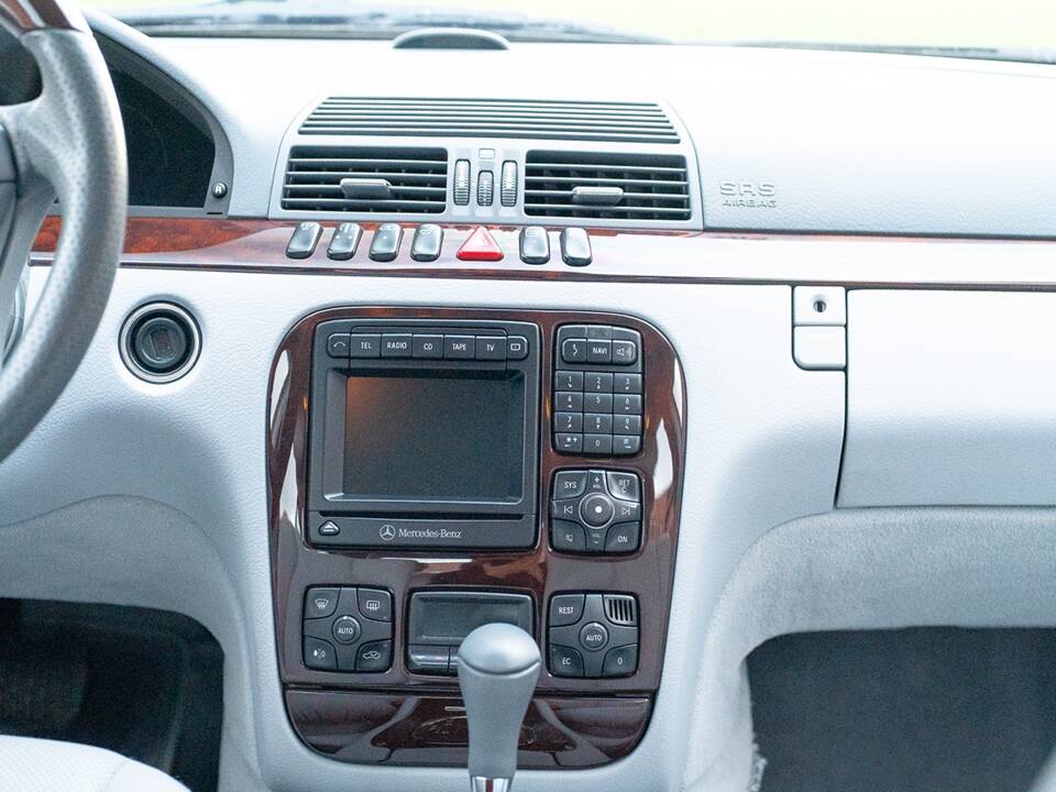 Afbeelding 40/45 van Mercedes-Benz S 55 AMG (2000)