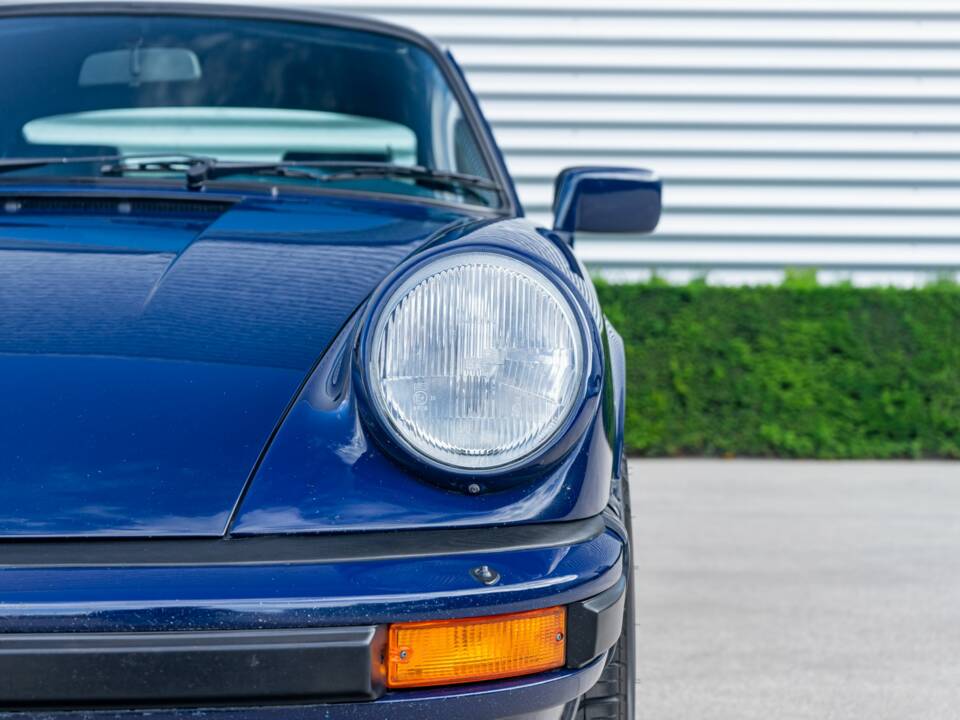 Bild 7/48 von Porsche 911 Carrera 3.2 (1984)