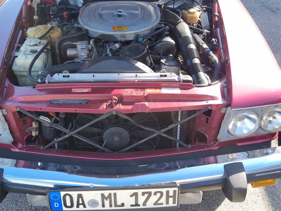 Image 12/13 de Mercedes-Benz 560 SL (1989)