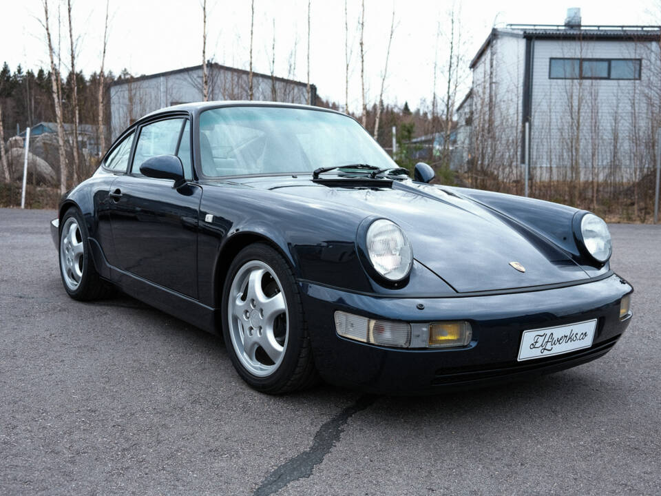 Image 4/97 of Porsche 911 Carrera 4 (1991)