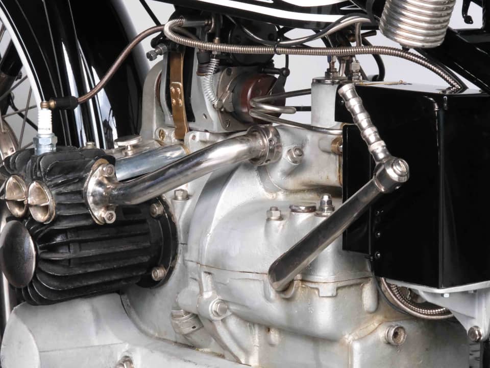 Image 77/98 of BMW R 32 (1925)
