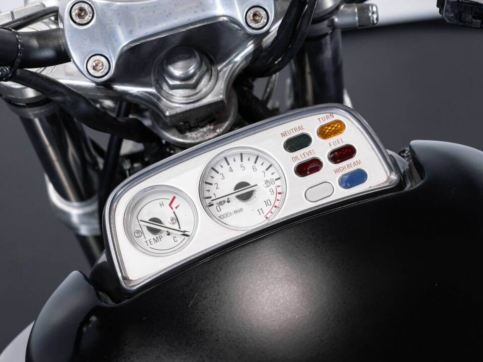Image 44/50 of Yamaha V-Max 1200 (1991)