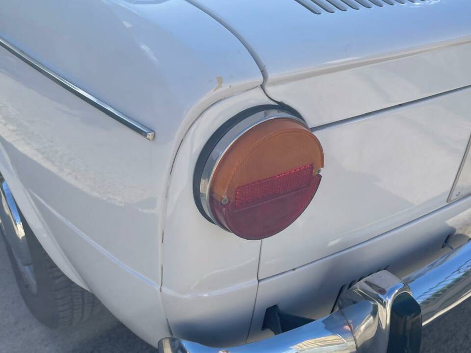 Image 7/56 of SEAT 850 Speciale (1971)