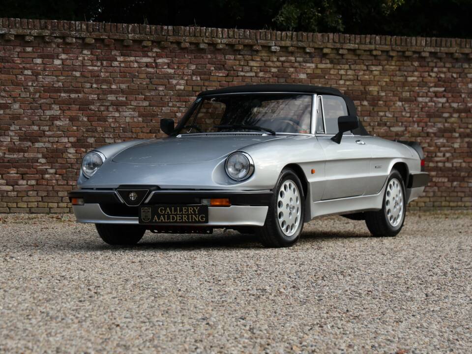 Image 8/50 de Alfa Romeo 2.0 Spider QV (1988)