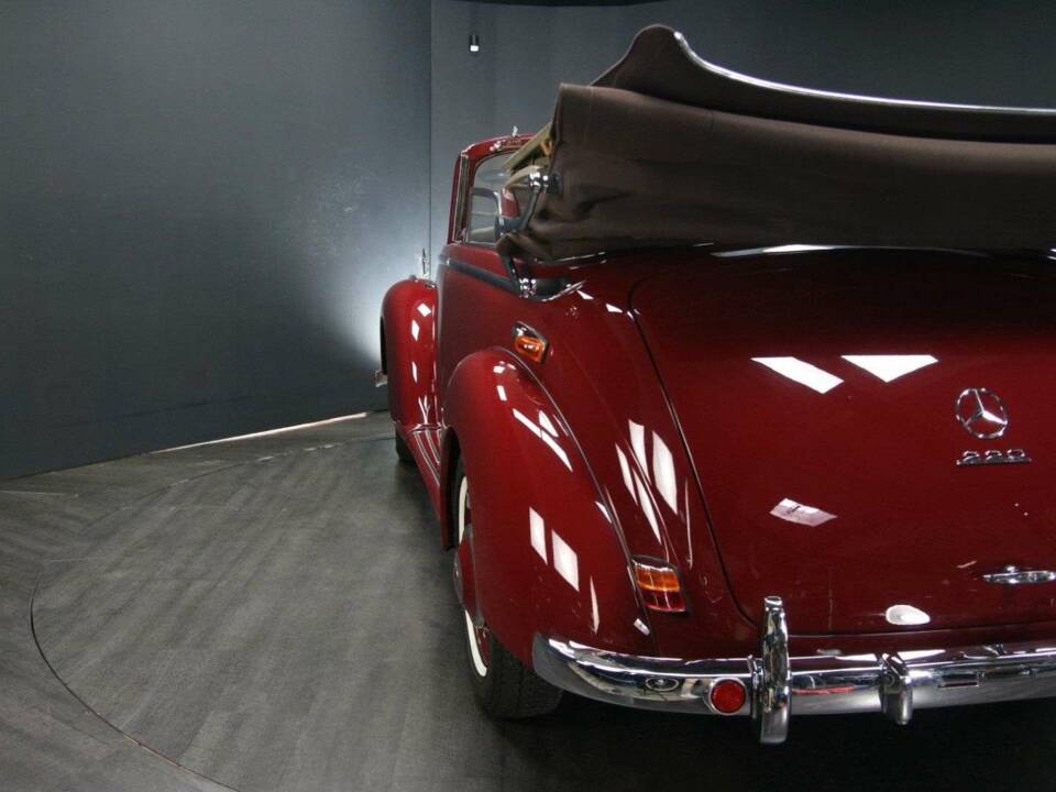 Bild 31/50 von Mercedes-Benz 220 Cabriolet A (1952)