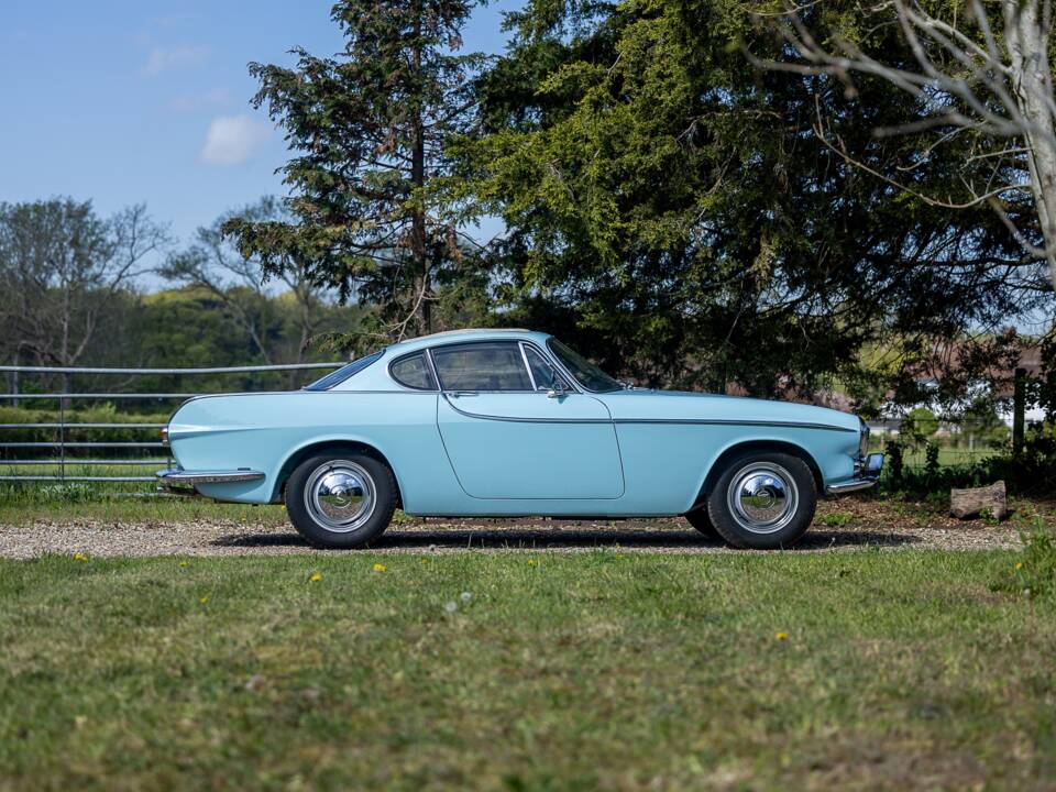 Image 27/50 of Volvo 1800 S (1964)