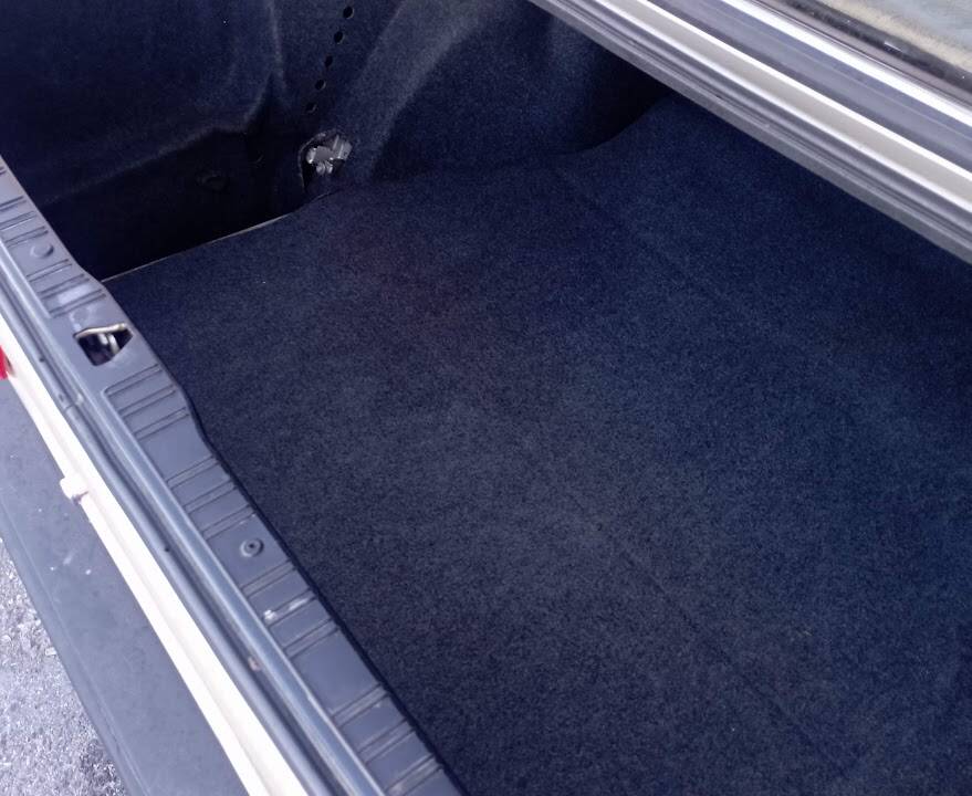 Image 47/51 of BMW 318i (1985)