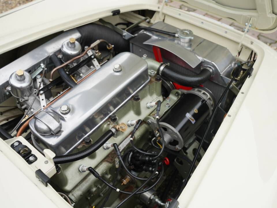 Image 28/50 of Austin-Healey 100/4 (BN1) (1953)
