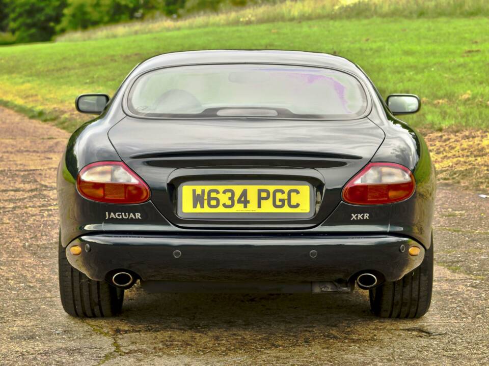 Immagine 10/50 di Jaguar XKR (2000)