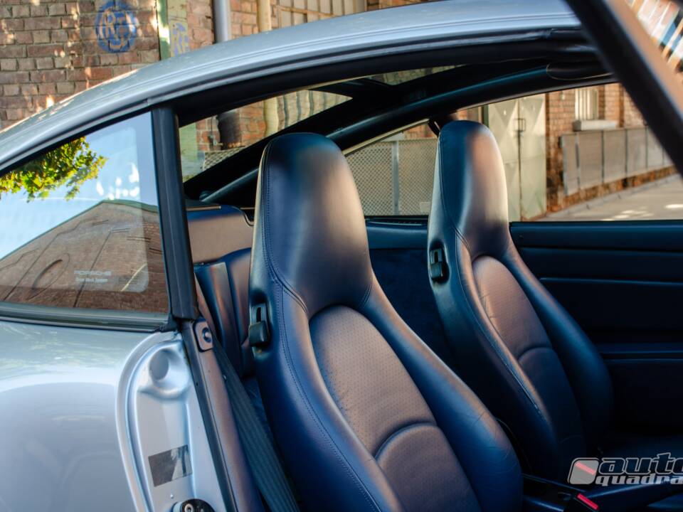 Immagine 10/13 di Porsche 911 Targa (1996)