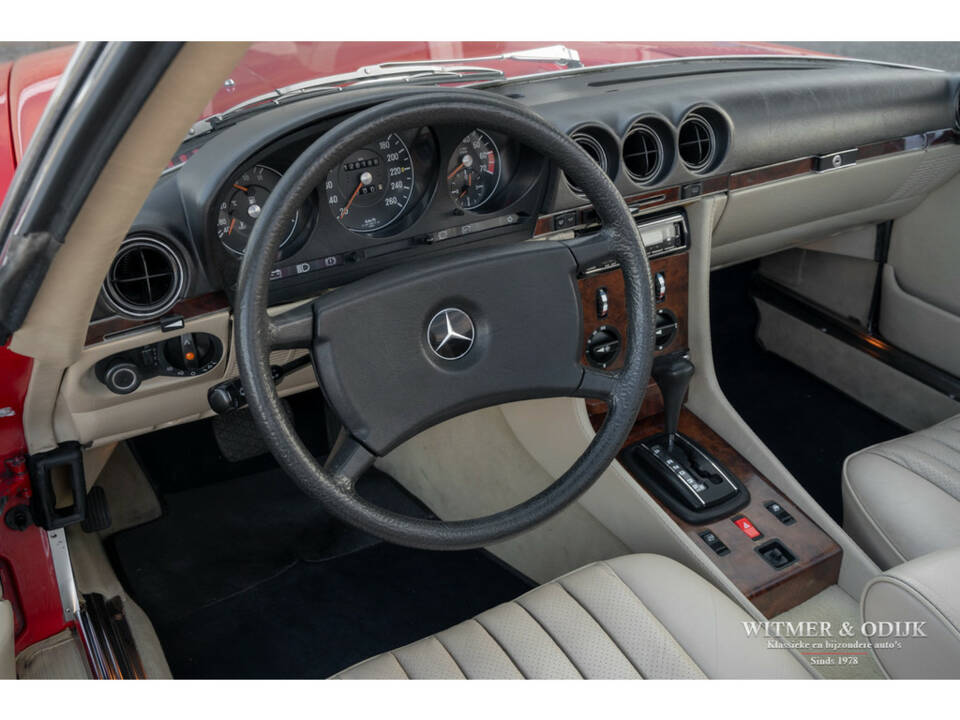 Immagine 5/28 di Mercedes-Benz 500 SL (1984)