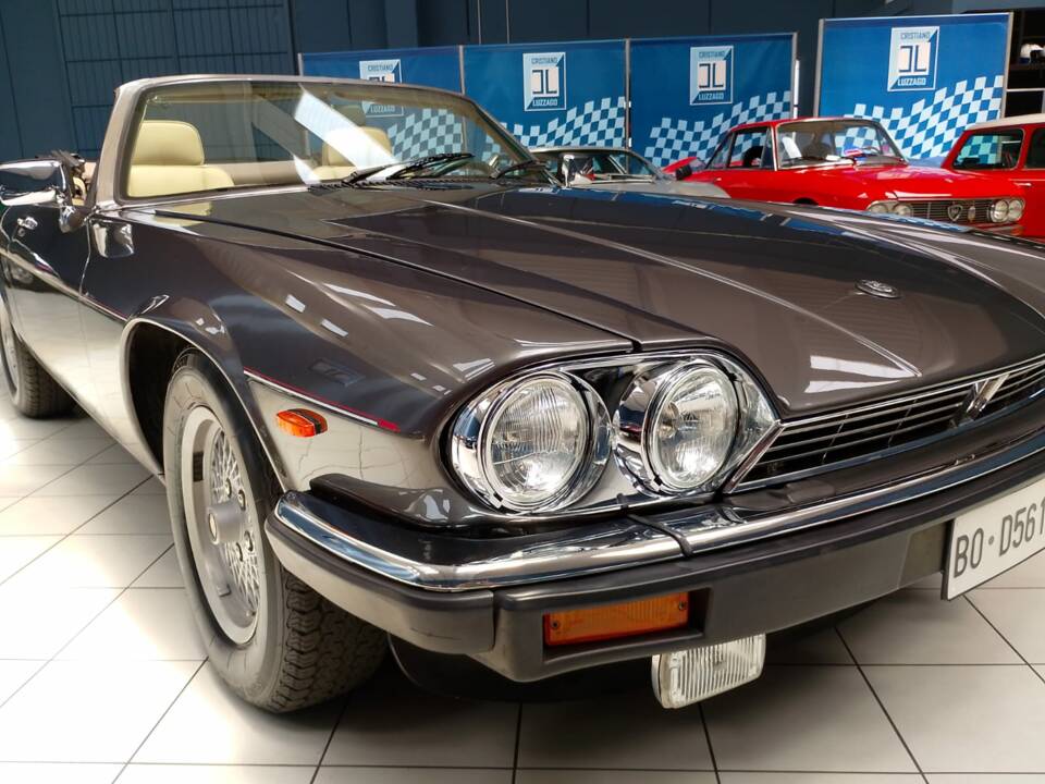 Image 17/70 of Jaguar XJ-S Convertible (1988)