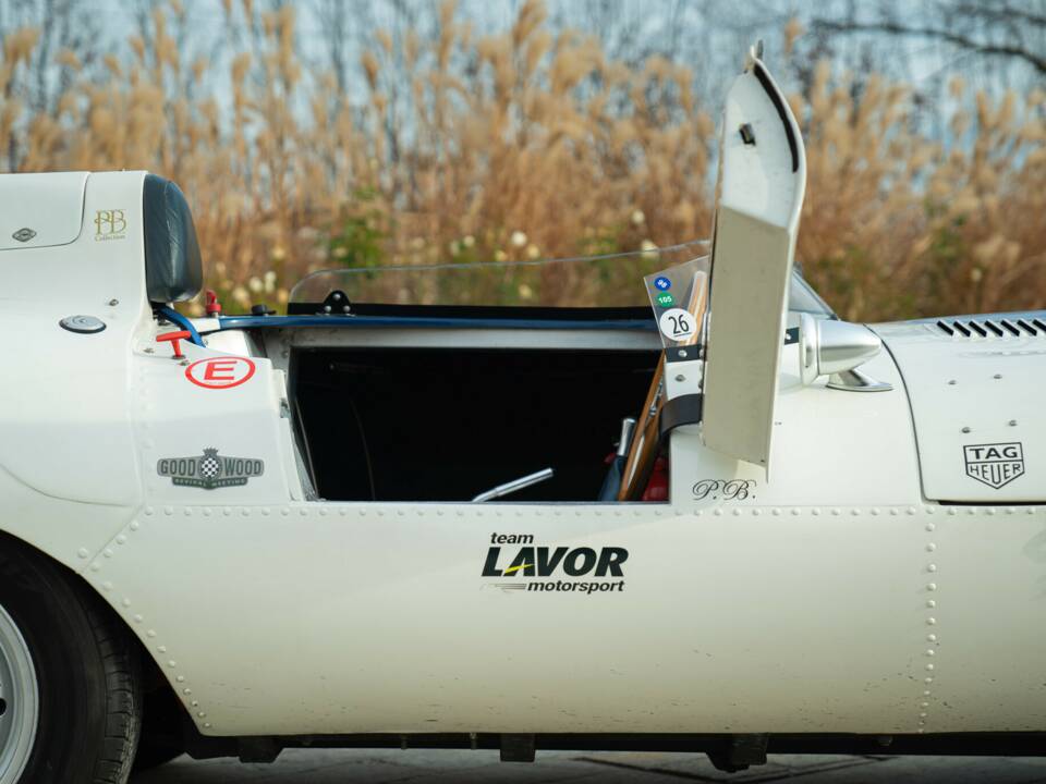 Immagine 47/50 di Jaguar D-Type (1977)