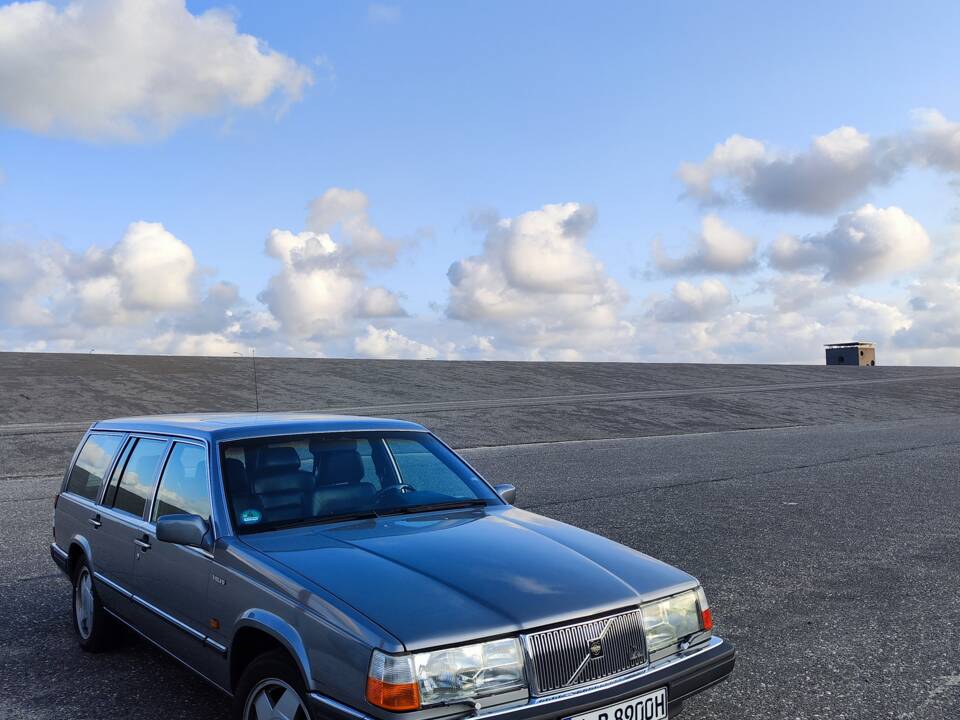Image 5/13 of Volvo 760 Turbo (1989)