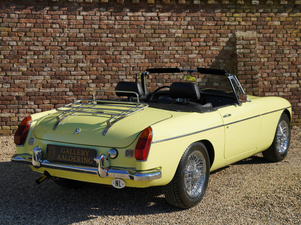 Bild 21/50 von MG MGB (1977)