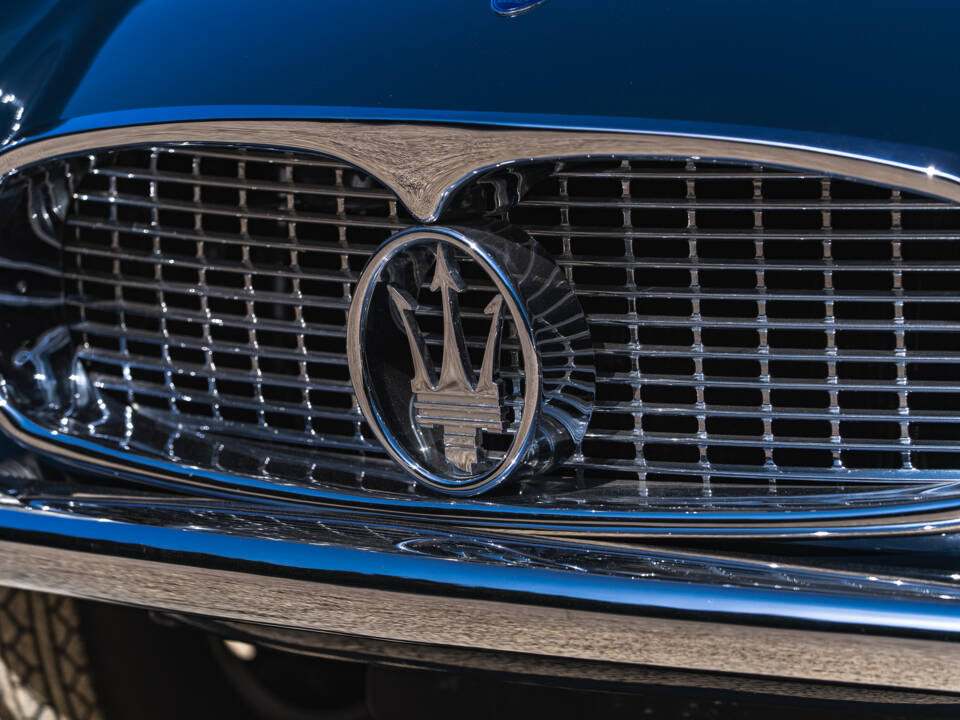 Image 16/37 of Maserati 3500 GT Touring (1960)