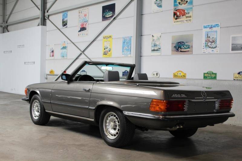 Image 8/15 de Mercedes-Benz 450 SL (1980)