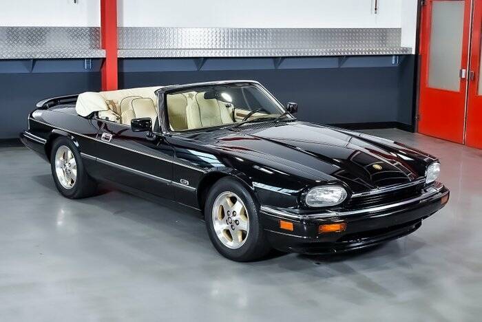 Image 7/7 de Jaguar XJS 6.0 (1994)