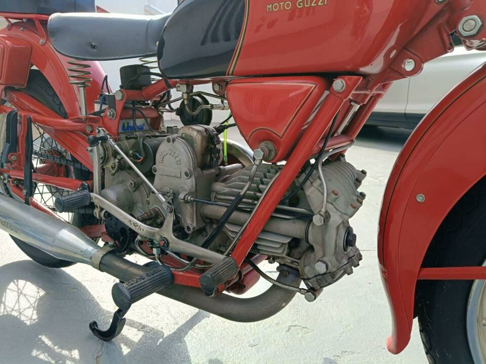 Afbeelding 24/42 van Moto Guzzi DUMMY (1960)