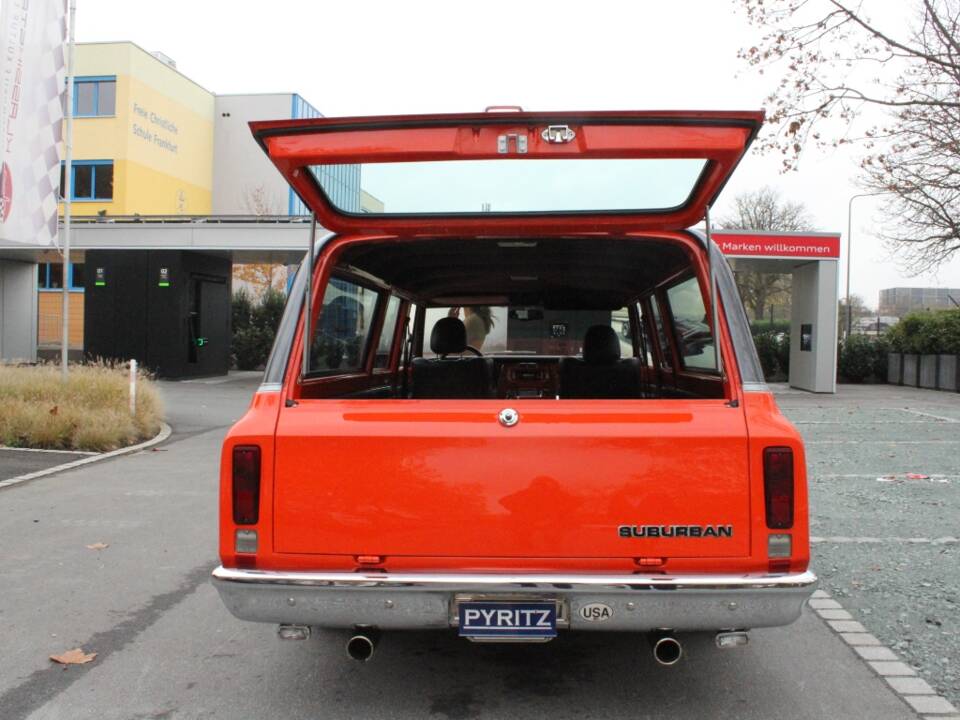 Immagine 28/30 di Chevrolet Suburban (1970)