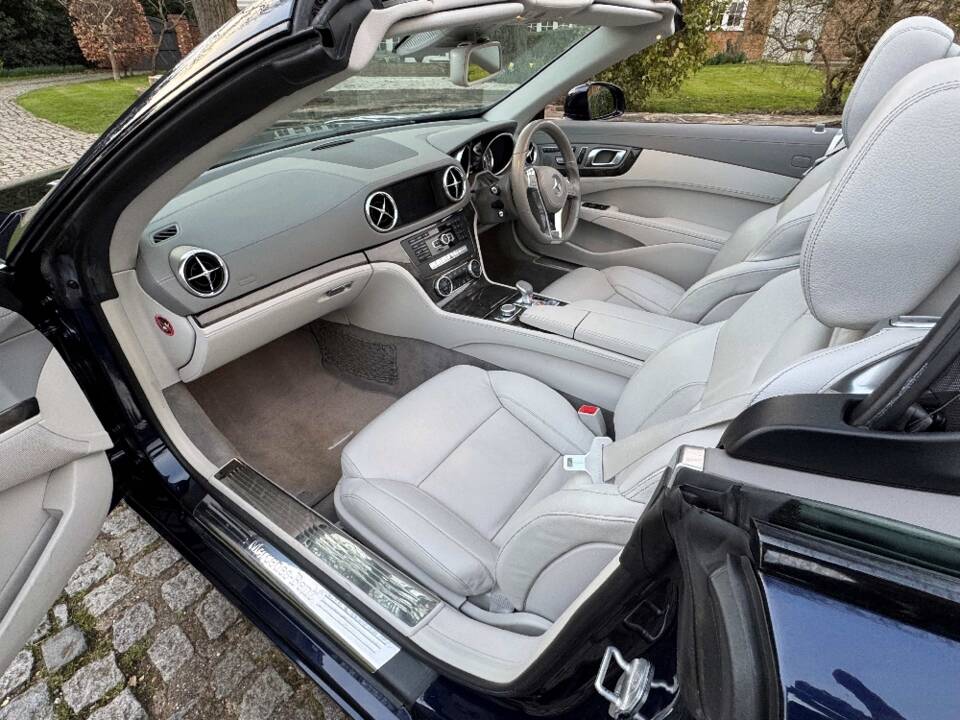 Bild 21/31 von Mercedes-Benz SL 350 (2013)