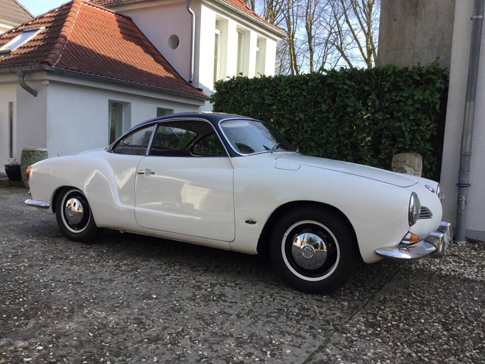 Image 76/83 of Volkswagen Karmann Ghia 1500 (1969)