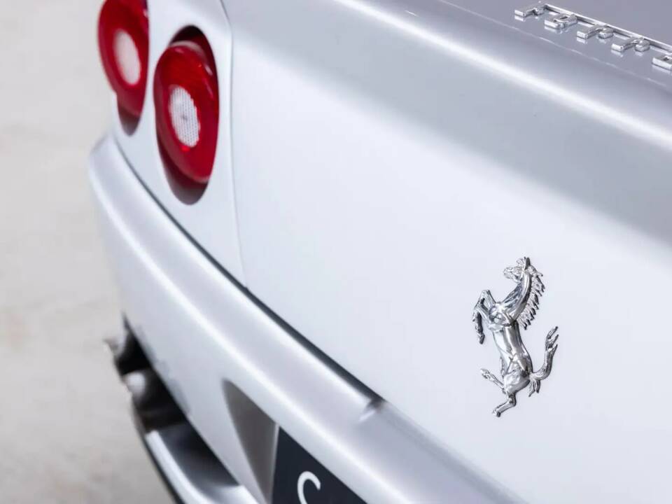 Afbeelding 30/36 van Ferrari 550 Maranello (1999)