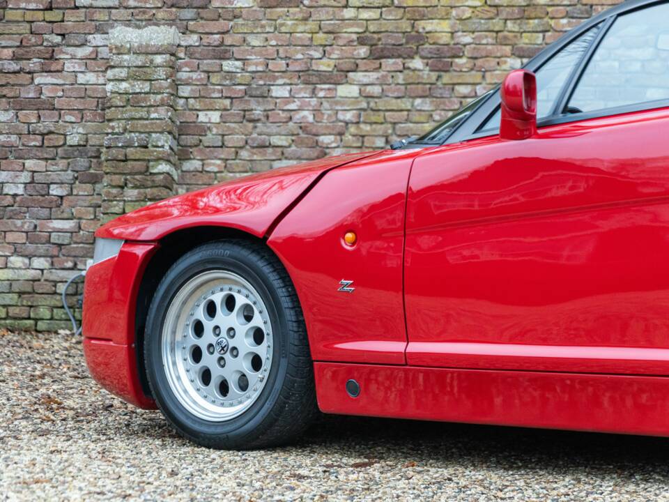 Image 34/50 of Alfa Romeo SZ (1991)