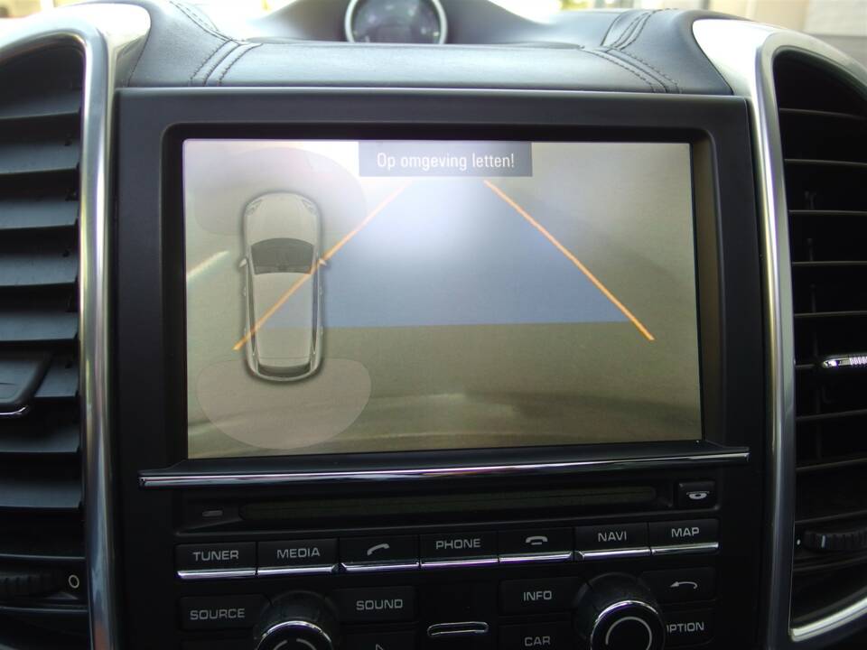 Image 62/96 of Porsche Cayenne S Diesel (2013)
