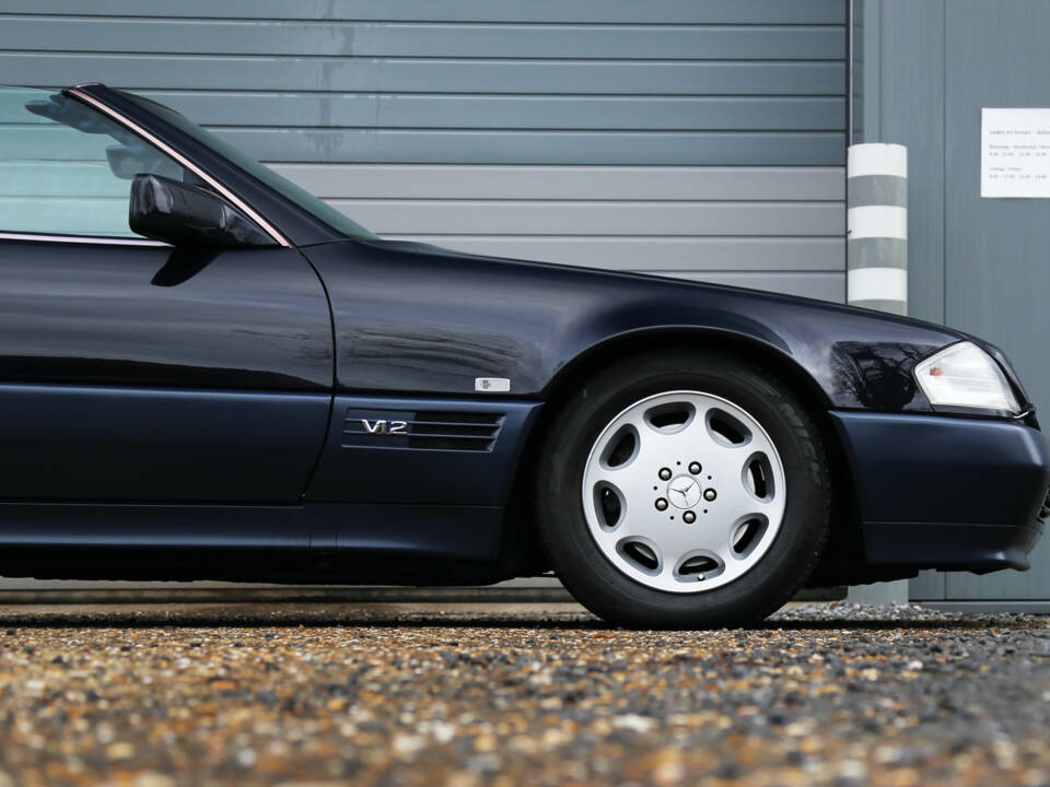 Bild 3/42 von Mercedes-Benz SL 600 (1994)