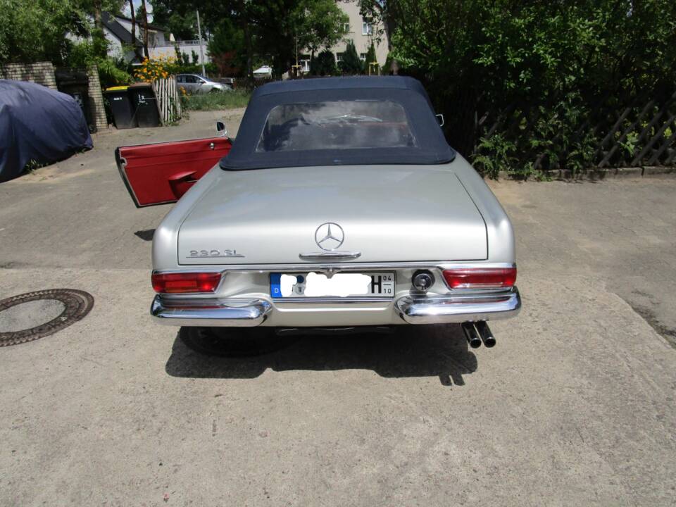 Image 16/27 of Mercedes-Benz 230 SL (1964)