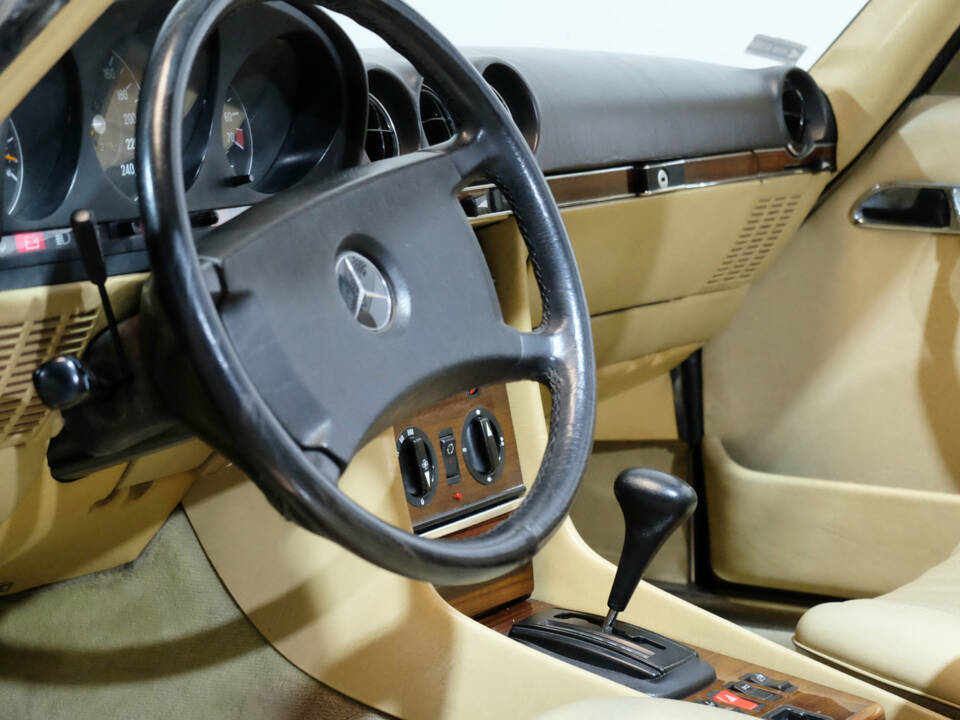 Bild 9/26 von Mercedes-Benz 280 SL (1983)