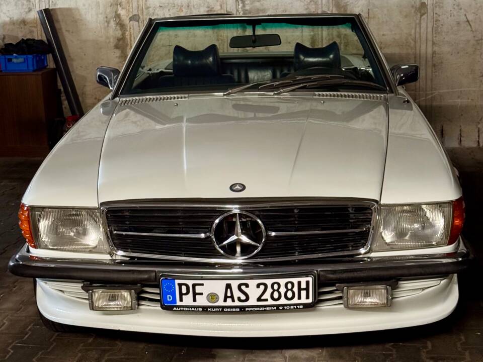 Image 14/18 of Mercedes-Benz 350 SL (1971)