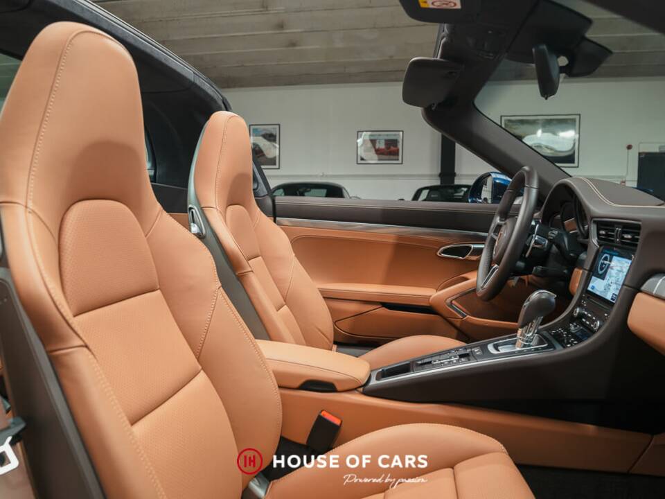 Immagine 18/25 di Porsche 911 Targa 4 (2016)