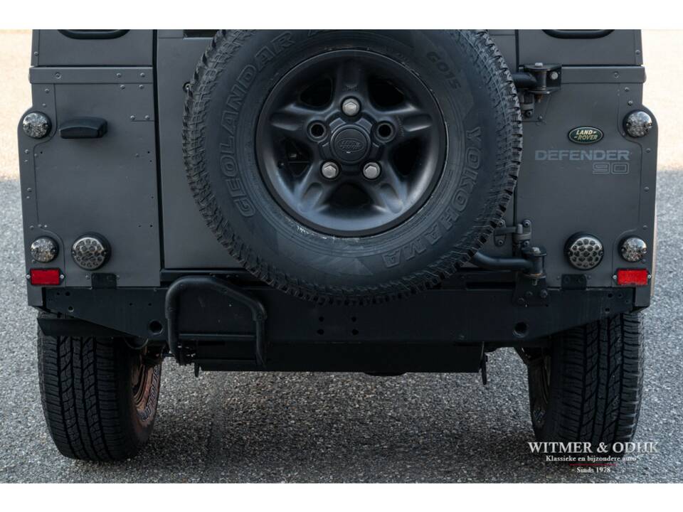 Image 10/27 of Land Rover Defender 90 (1996)