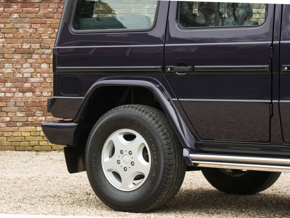 Bild 33/50 von Mercedes-Benz 500 GE (1993)