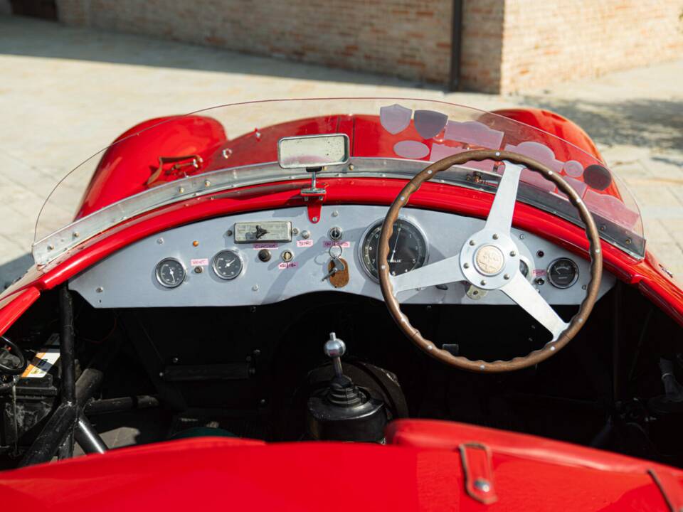 Bild 46/50 von Alfa Romeo 2600 Spider (1964)