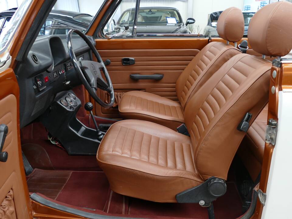 Image 16/24 de Volkswagen Kever 1303 LS (1978)