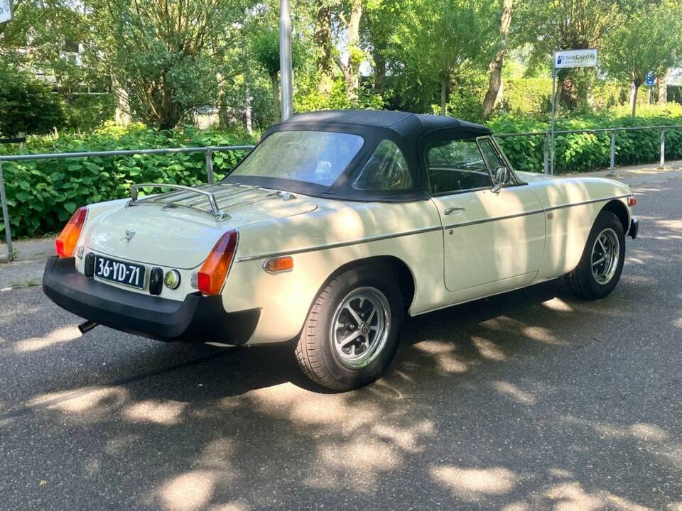 Bild 8/8 von MG MGB (1977)