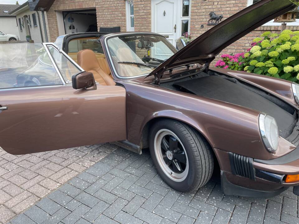 Immagine 6/35 di Porsche 911 2.7 (1976)