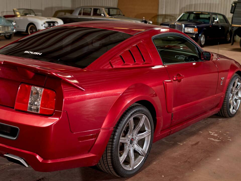 Image 61/68 of Ford Mustang GT (2005)