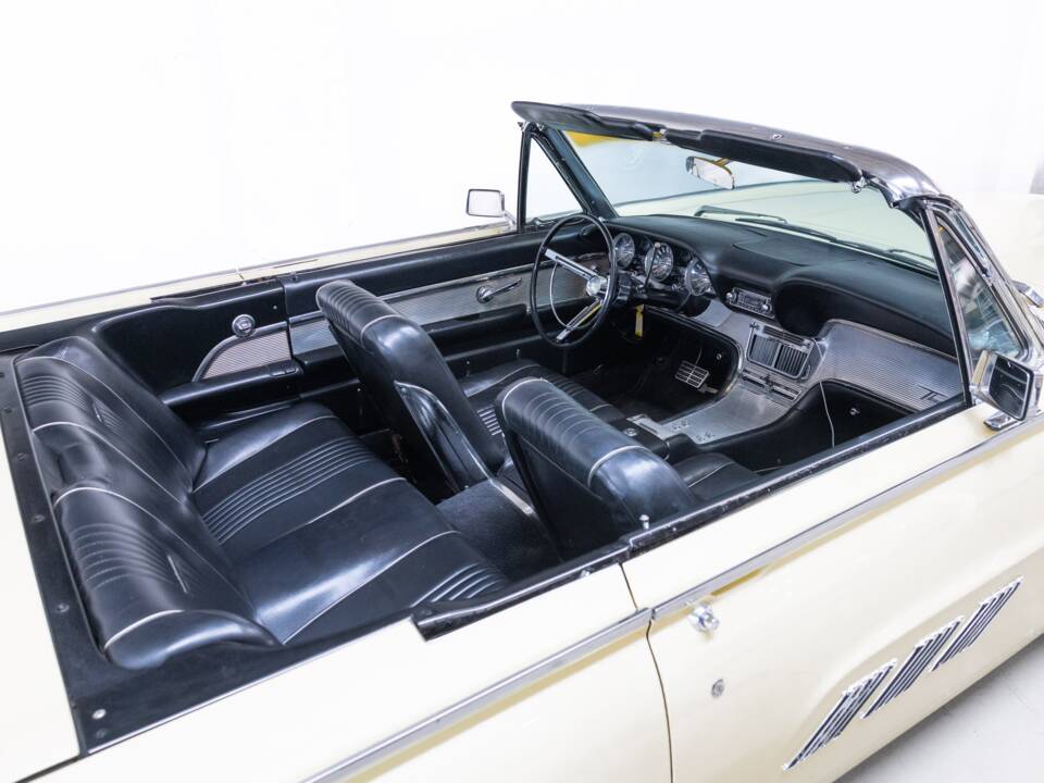 Bild 26/40 von Ford Thunderbird (1962)