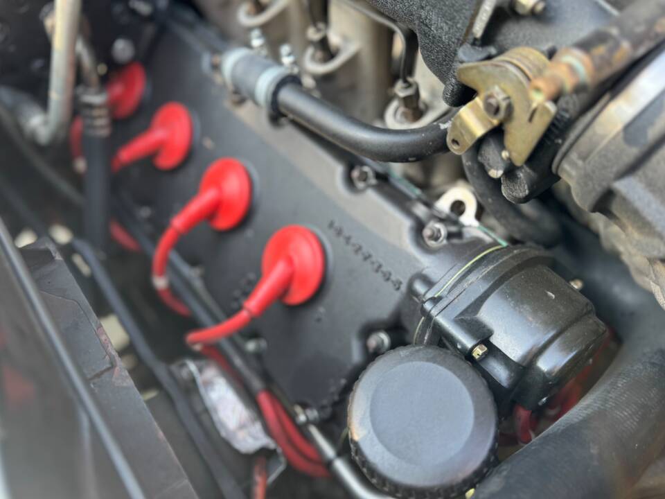 Bild 53/55 von Lancia Thema 8.32 (1991)