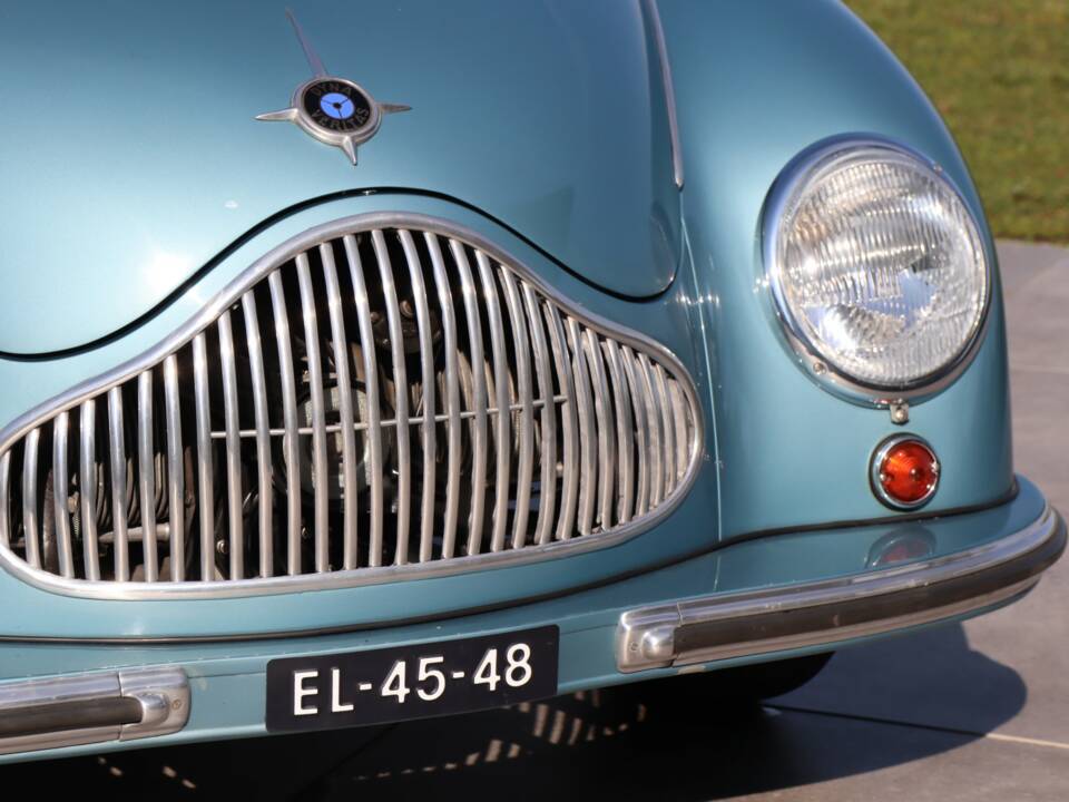 Image 29/50 of Dyna-Veritas Cabriolet (1952)