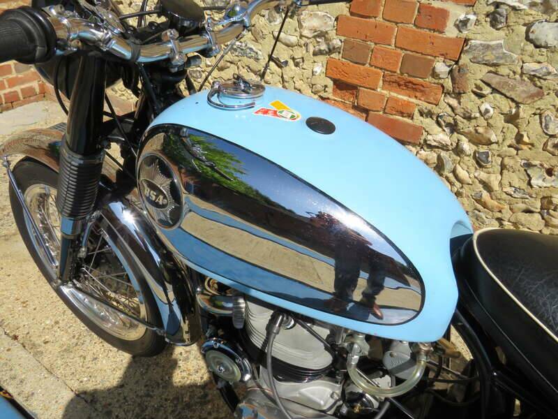 Image 14/45 of BSA A 10 Rocket Gold Star (1963)