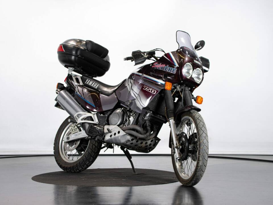 Image 6/50 of Yamaha XTZ 750 SuperTéneré (1990)